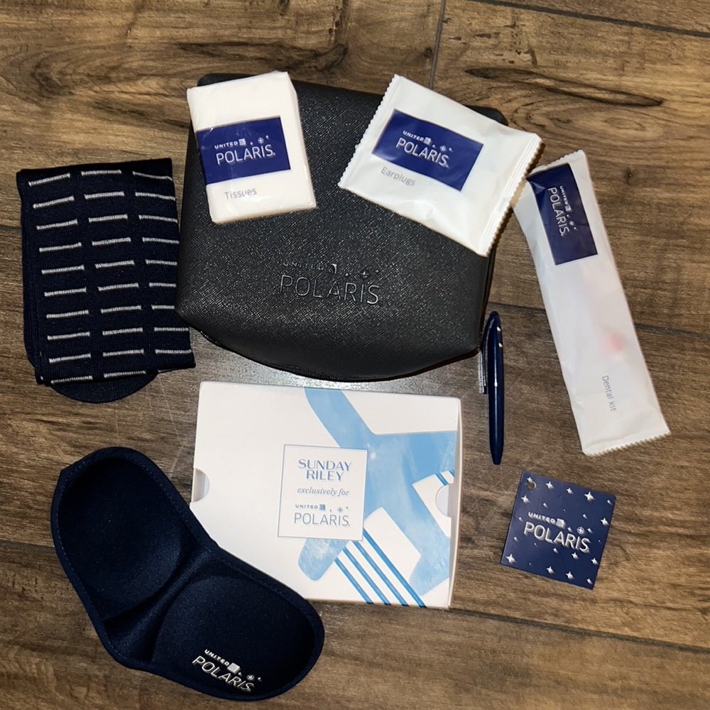 United Airlines Polaris Sunday Riley Amenity Kit Bag Pouch Toiletry Makeup Case